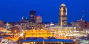 Des Moines